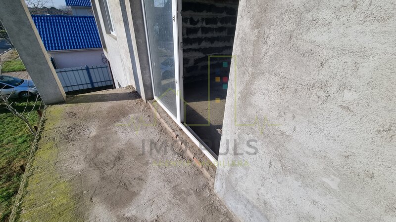 Timis 1/2 Duplex in centrul localitati Utvin.